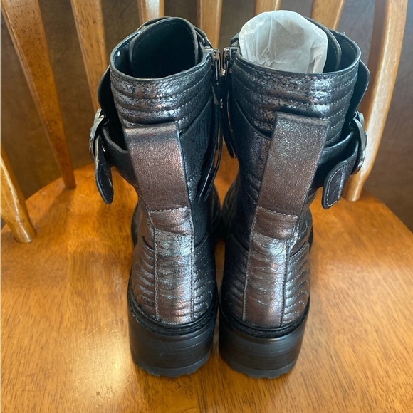 DKNY Womens Silver Basia Round Toe Block Heel Boots NWOT size 6M. - Picture 8 of 10